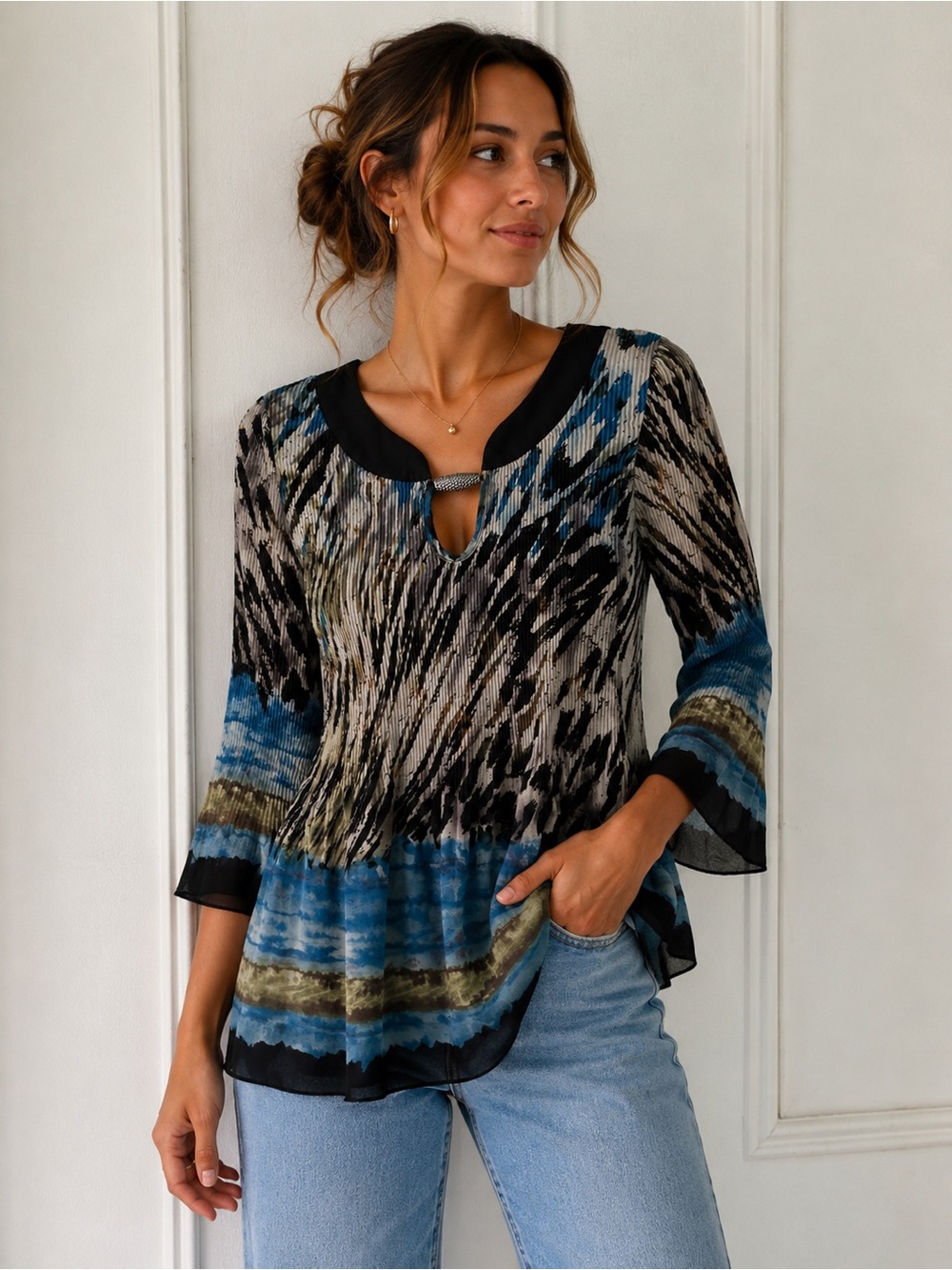 Nicola Vintage Y2K Plissé Bell Sleeve 90’s Tunic Blouse